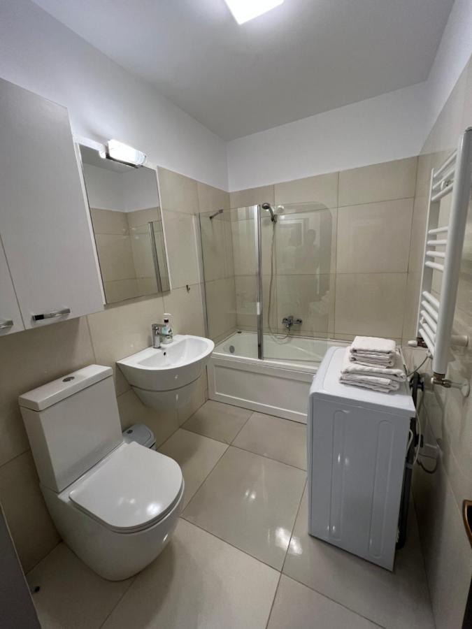 Coroni Studio With Jacuzzi Брашов Экстерьер фото