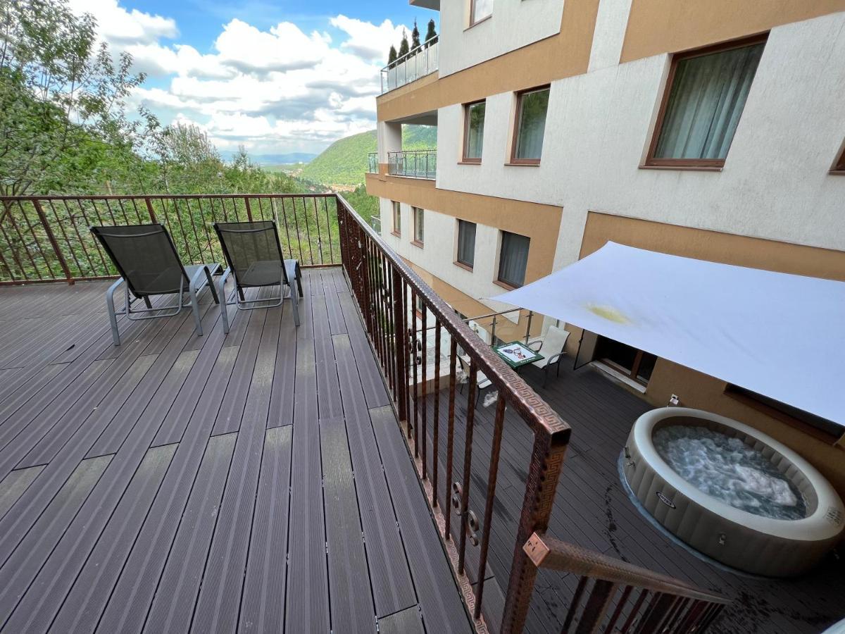 Coroni Studio With Jacuzzi Брашов Экстерьер фото